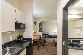Quality Inn & Suites West Chase