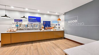 Holiday Inn Express Palestine by IHG