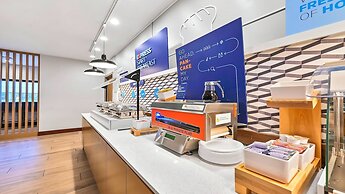 Holiday Inn Express Palestine by IHG