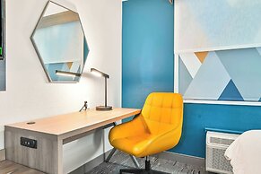 Holiday Inn Express Palestine by IHG