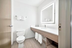 Holiday Inn Express Palestine by IHG