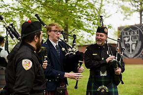 Holiday Inn Express & Suites Batesville by IHG