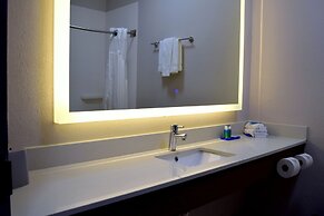 Holiday Inn Express & Suites Batesville by IHG