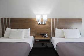 Countryside Inn & Suites