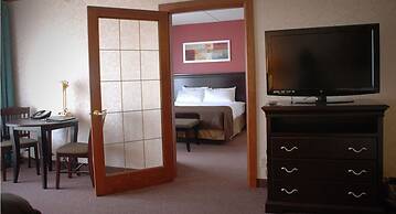 The Plaza Hotel & Suites Winona