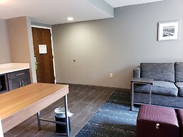 Hampton Inn & Suites Newtown