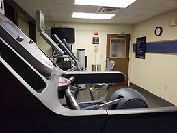 Hampton Inn & Suites Newtown