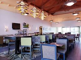 Hampton Inn & Suites Newtown