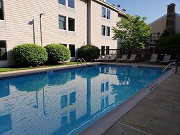 Hampton Inn & Suites Newtown