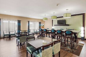 Quality Inn & Suites Quincy - Downtown