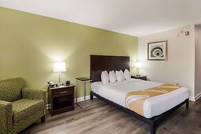 Quality Inn & Suites Quincy - Downtown