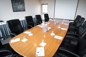 Best Western Airport Motel and Convention Centre