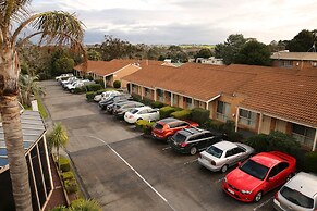 Best Western Airport Motel and Convention Centre