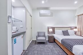 Best Western Airport Motel and Convention Centre