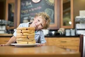 AmericInn by Wyndham Kearney