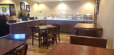 AmericInn by Wyndham Kearney