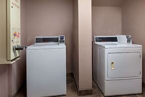 AmericInn by Wyndham Iron River