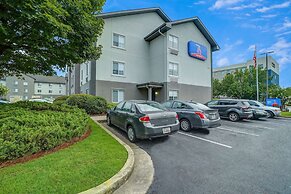 Studio 6 Duluth, GA - Near Gas South District