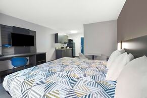 Studio 6 Duluth, GA - Near Gas South District