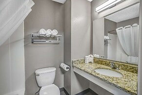 Studio 6 Duluth, GA - Near Gas South District