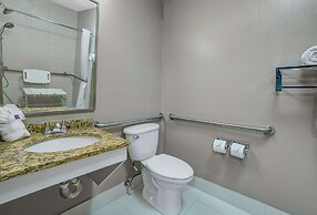 Studio 6 Duluth, GA - Near Gas South District