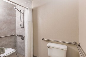 Ramada by Wyndham Platte City KCI Airport