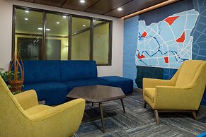 Holiday Inn Express Portland SE- Clackamas Area by IHG