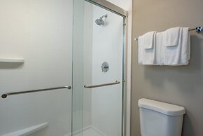 Holiday Inn Express Portland SE- Clackamas Area by IHG