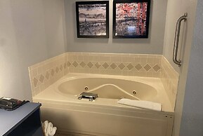 AmericInn by Wyndham Austin