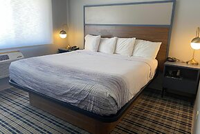AmericInn by Wyndham Austin