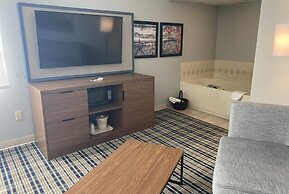 AmericInn by Wyndham Austin