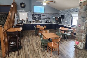 AmericInn by Wyndham Austin