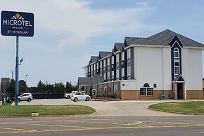 Microtel Inn & Suites by Wyndham Oklahoma City Airport