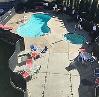 Motel 6 Dixon, CA