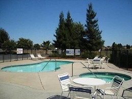 Motel 6 Dixon, CA