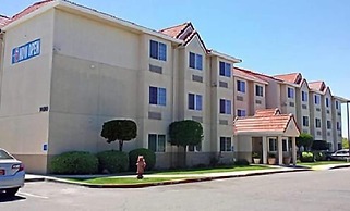 Motel 6 Dixon, CA