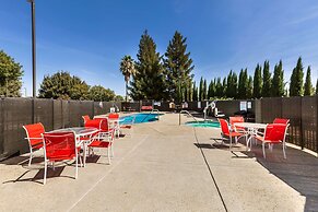 Motel 6 Dixon, CA