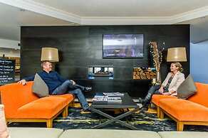 Alpha Hotel Canberra