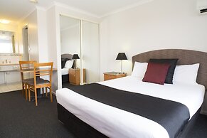 Alpha Hotel Canberra