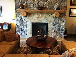 Comfort Suites Golden West on Evergreen Parkway