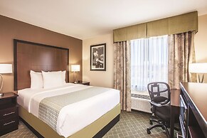 La Quinta Inn & Suites by Wyndham Portland Airport