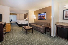 La Quinta Inn & Suites by Wyndham Portland Airport