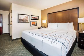 La Quinta Inn & Suites by Wyndham Portland Airport