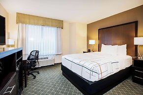 La Quinta Inn & Suites by Wyndham Portland Airport