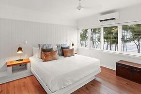 Alamanda Palm Cove by Lancemore