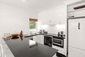 Alamanda Palm Cove by Lancemore