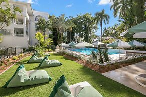 Alamanda Palm Cove by Lancemore