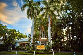 Alamanda Palm Cove by Lancemore