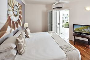 Alamanda Palm Cove by Lancemore