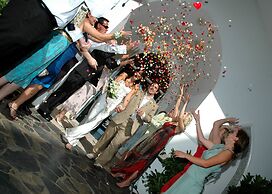 Alamanda Palm Cove by Lancemore